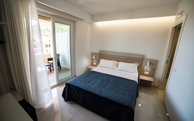 Middle Town Palace Tropea