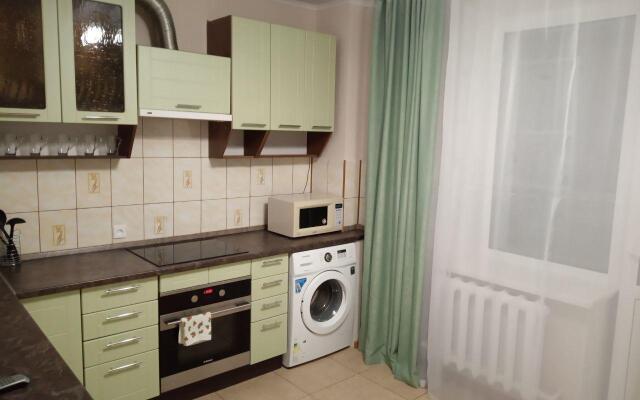 Две Подушки на улице Дуки 71