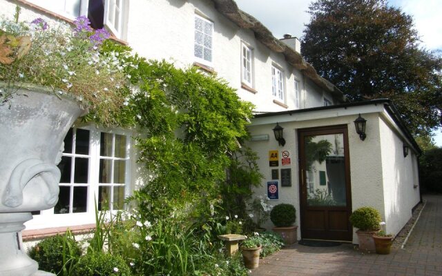 The Tumbling Weir Hotel & Restaurant