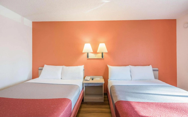 Motel 6 Fairfield, CA - North