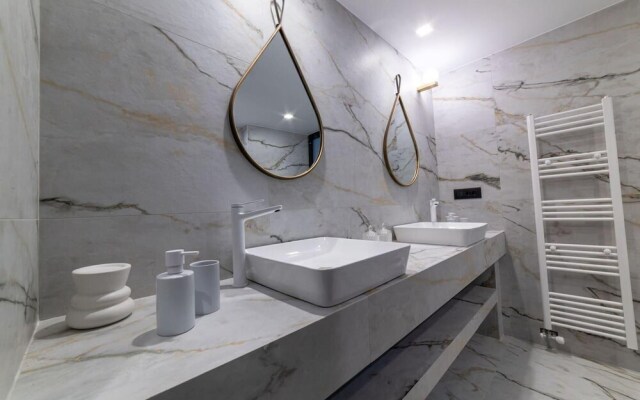 Beautiful 4-bed Villa Ria in Vathianos Kampos