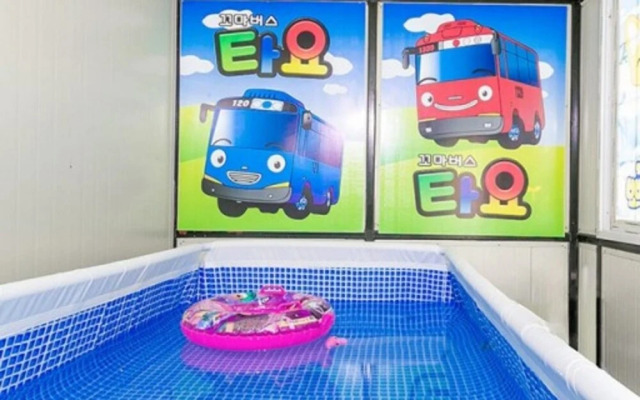Yangpyeong Weekly Kids Pool Villa