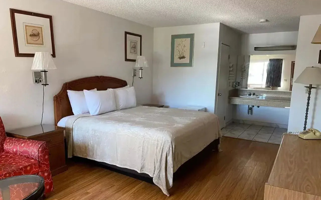 Casa Blanca Hotel & Suites Azusa