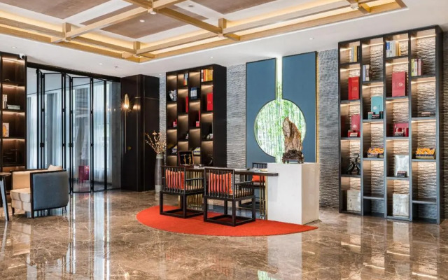 Rezen Dong Hotel (Hangzhou Xixi Longhu Paradise Walk)