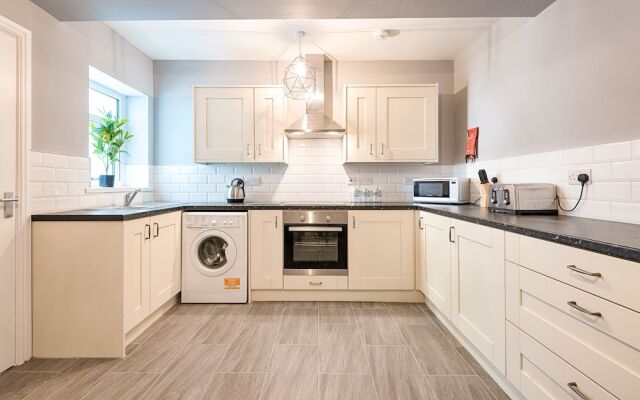 Wow, what a space, check this out