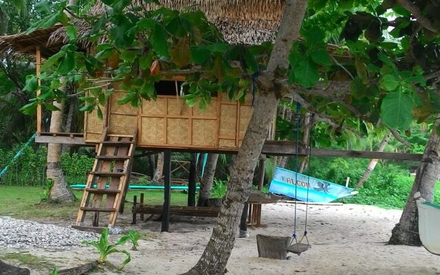 Tarzans Beach Resort