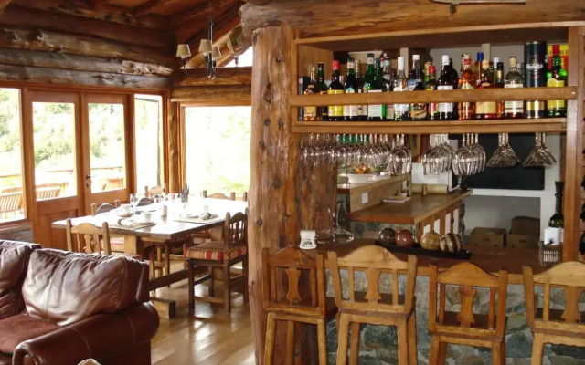 Laguna Larga Lodge
