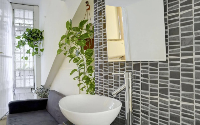 Villa Vilina Oasis in Neve Tzedek