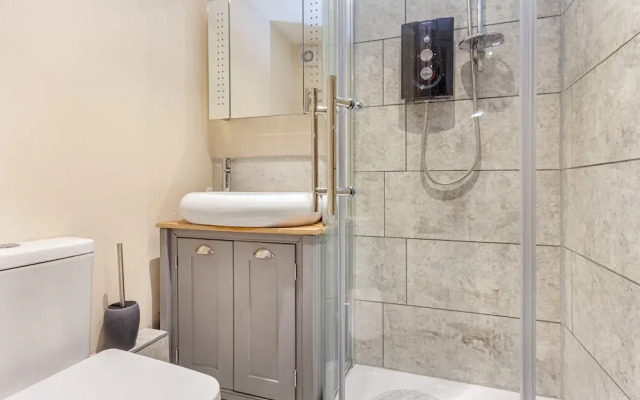Host Stay Merchant House Basement