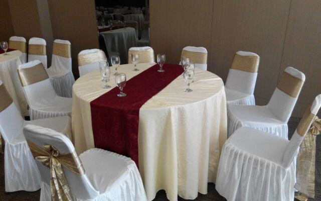 Viva Hotel Kediri, Azana Hotels Collection