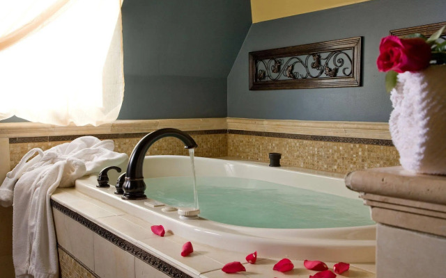 The Kalamazoo House Bed & Breakfast
