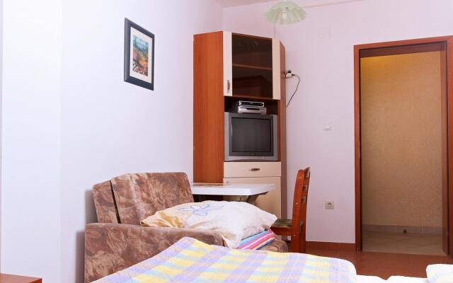 Super - 50 m from pebble beach - A7 Goga(4+2)