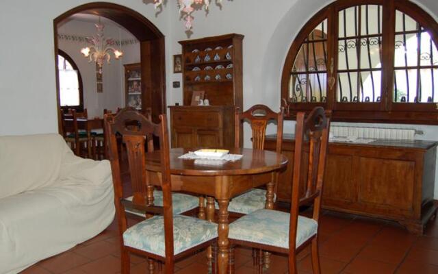 Villa Delle Bambole