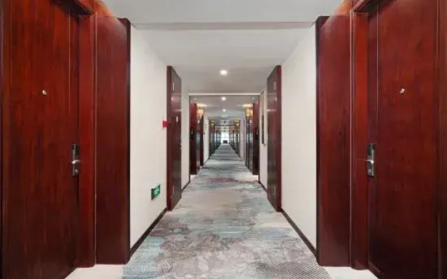 Tangent Hotel