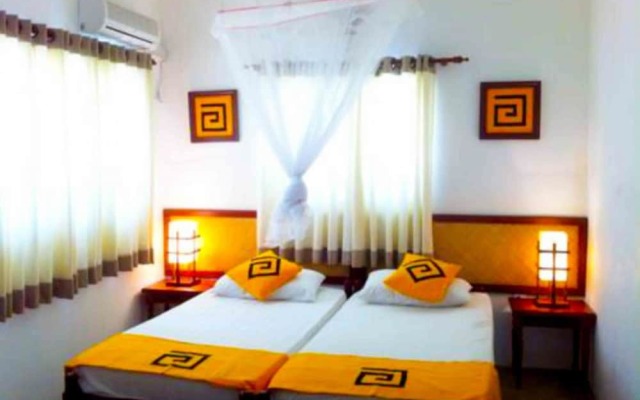 Yoho Lagoonside Holiday Bungalow