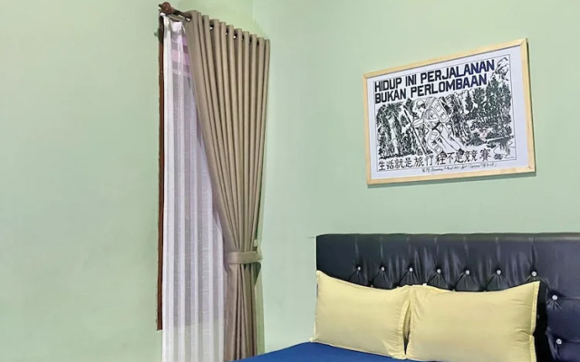 Telu Telu Solo