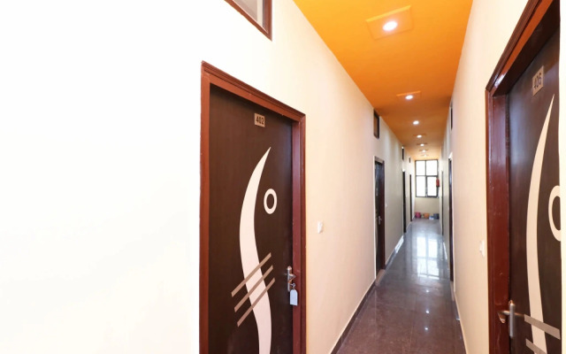 Hotel Dev by OYO Rooms