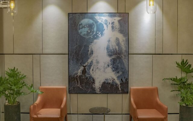 The Elite Hotel