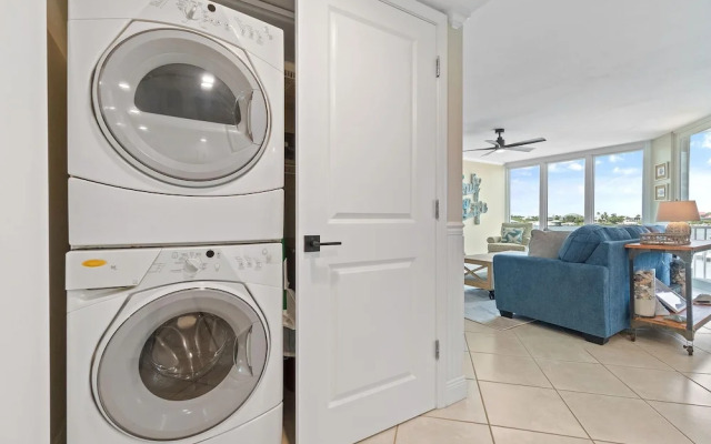 Seaspray Riverside 313