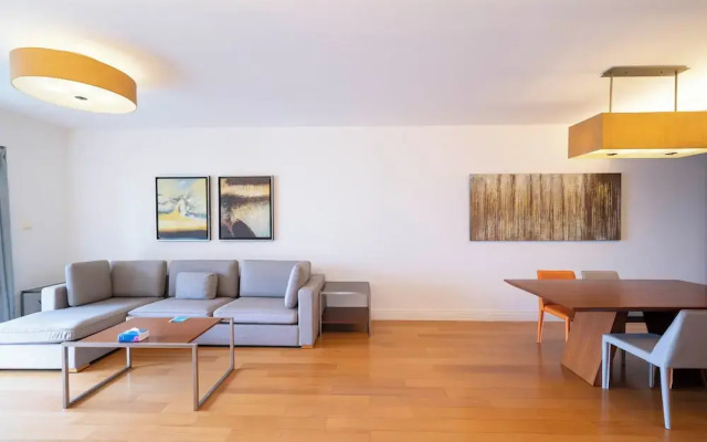 Tyms Stylish 2BR 1BA Apt Xujiahui Metro