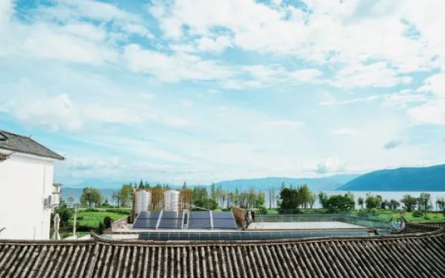 On the wind and cloud inn