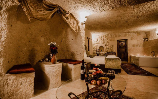 Ortahisar Cave Hotel