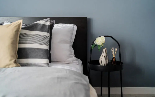 Chic Black & White 2BR on Dambovitei