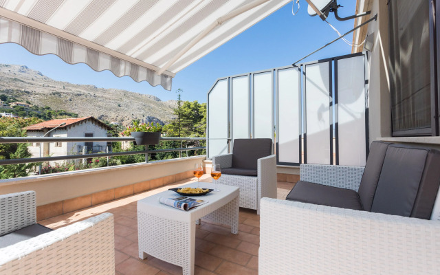 B&B Tiffany Sferracavallo