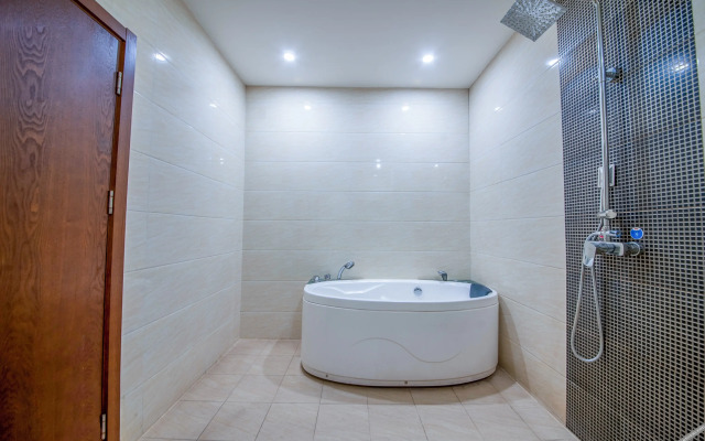 Xi'an Junyue Hot Spring Business Hotel