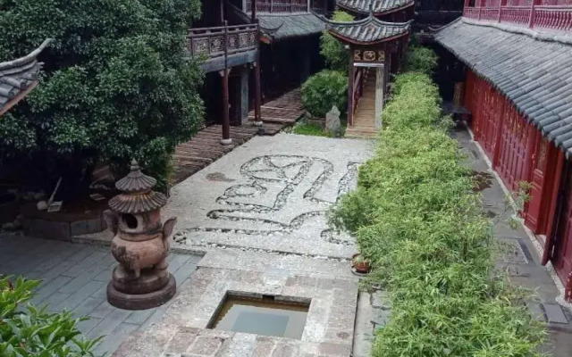 Li Jiang Xi Duo Fu Bie Yuan Inn