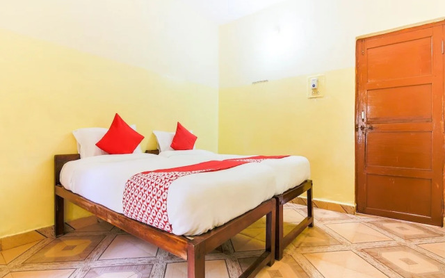 Viva Maria Guest House by OYO Rooms
