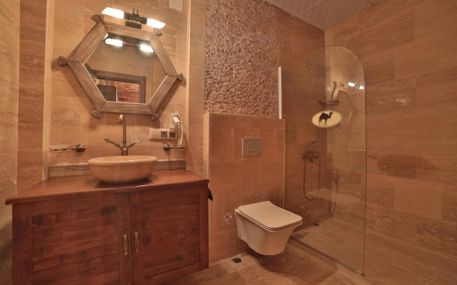 Caravanserai Inn Hotel