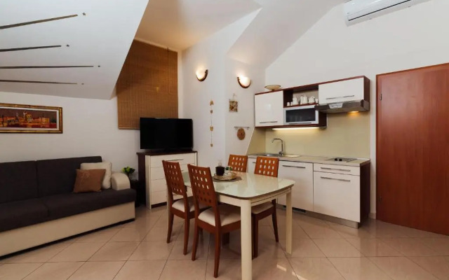 Apartments & Rooms Trogir Stars