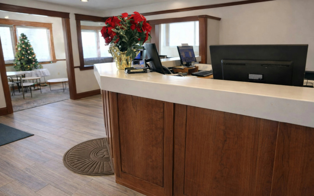 Fireside Inn and Suites
