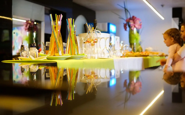 Oxygen Lifestyle Hotel