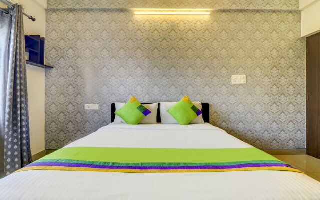 Hotel 12 Degrees West EGL