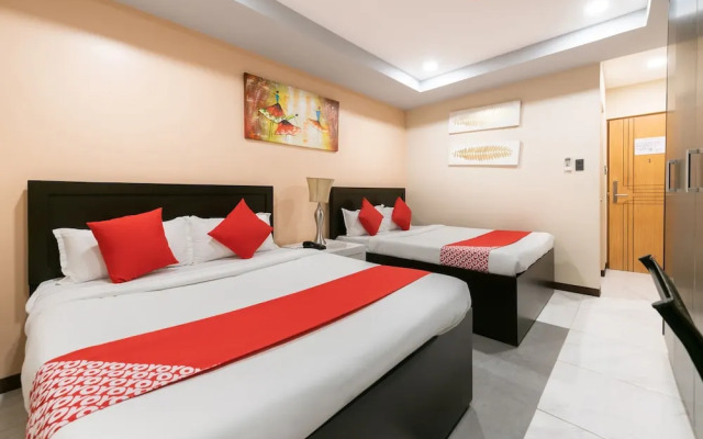 OYO 171 Amore Hotel