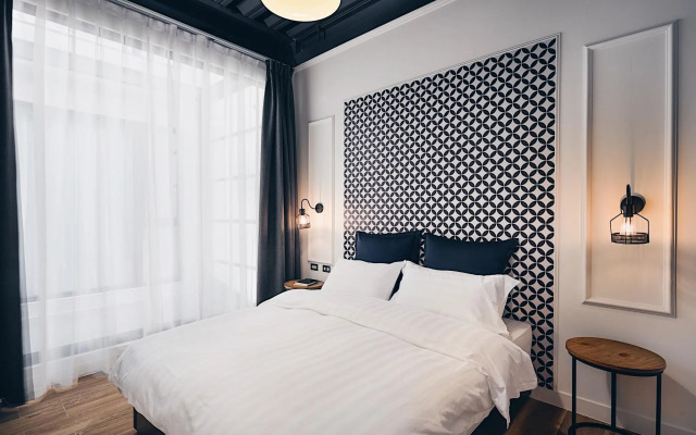 The Gatsby Apartment