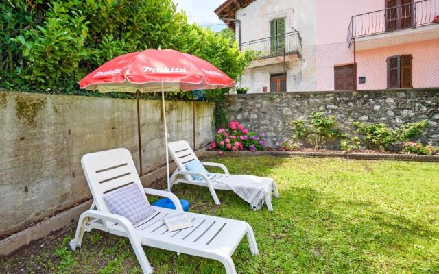 Casa Carla - cozy Apartment with garden -8 km to Bellagio!