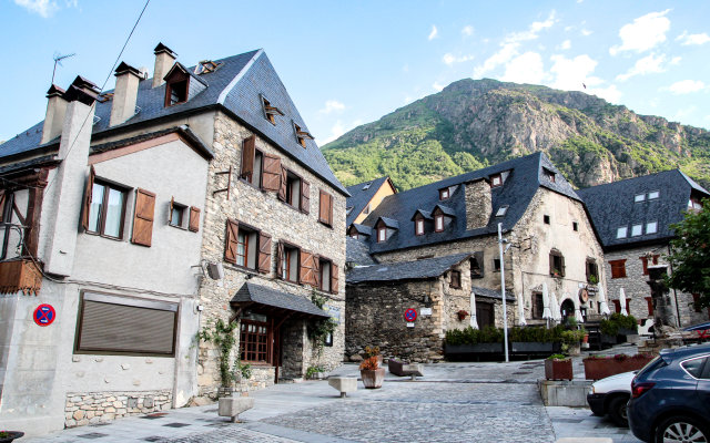 Hotel SNO Mont Romies