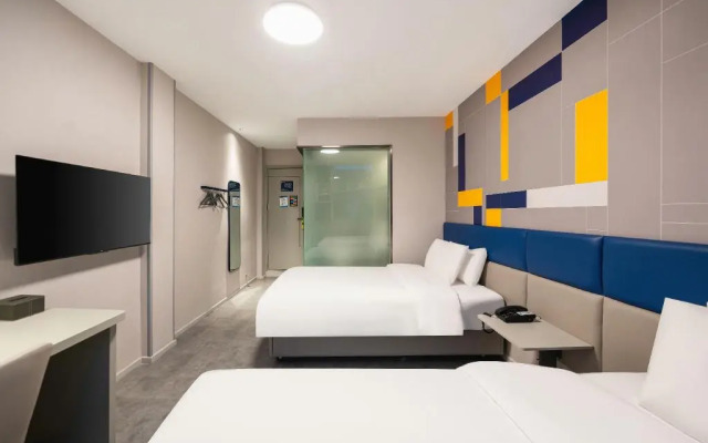 7Days Inn Shanghai Lujiazui Babaiban Pudian Road Subway Station