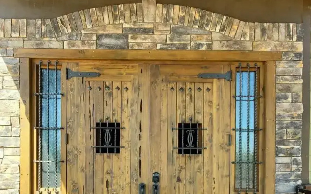 Zion Cliff Lodge