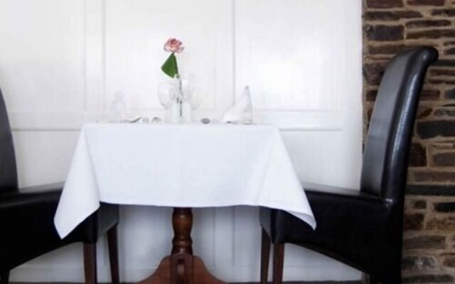 Eliot House Hotel