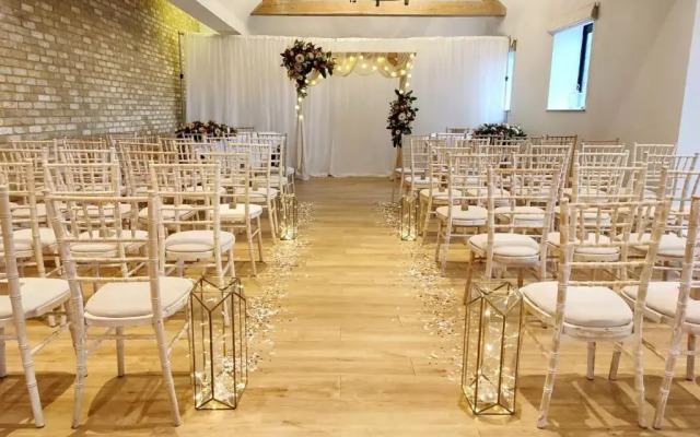 voco Lythe Hill Hotel & Spa by IHG