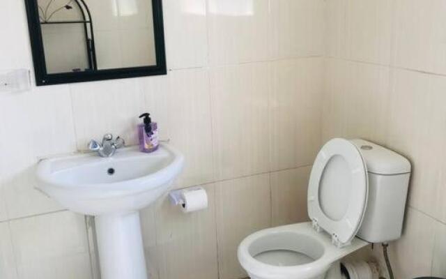 Stunning 2 bedroom guesthouse available