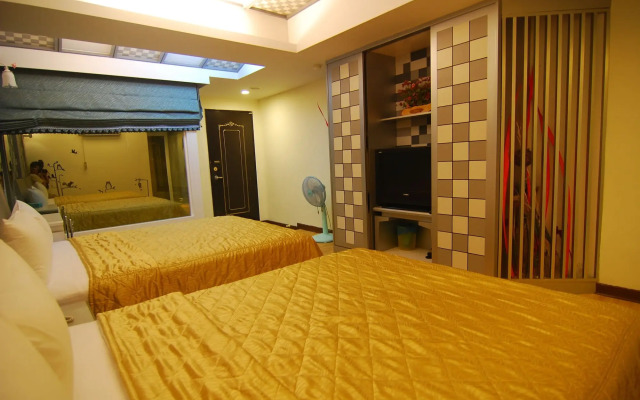 Ming-Jun Holiday Inn