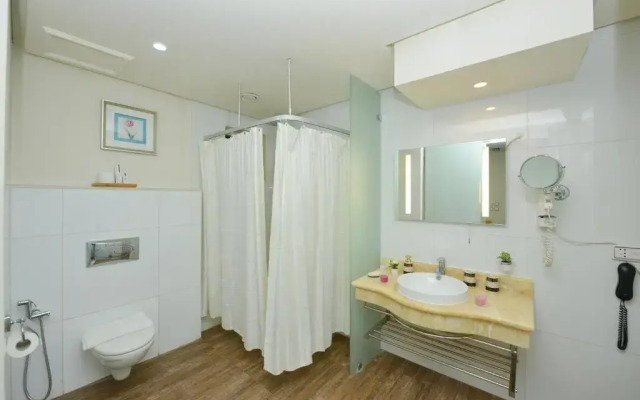 Dabab Hotel by Warwick