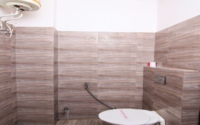 OYO 6780 Hotel Shiva Grand