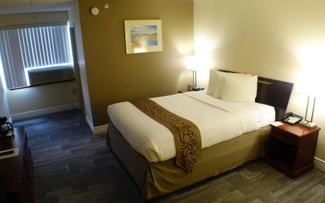 The Peninsula Inn