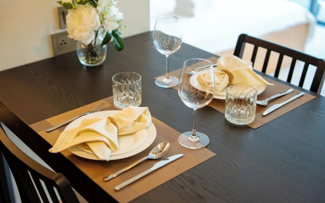 Cozy LakeSide apartments in Laguna